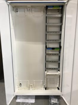 Hager Verteilerschrank mit 1x Verteilerfeld ZU59VT7APZ2 mit APZ, ZB53S